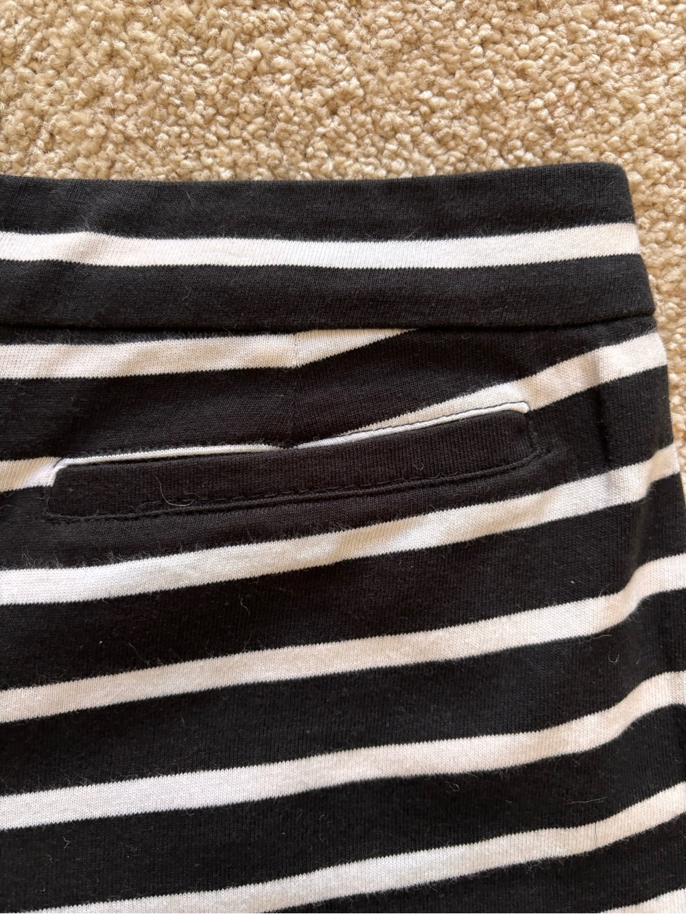 Gap Black White Striped Shorts Size 0 Nautical Stretch Casual Summer - Picture 3 of 5